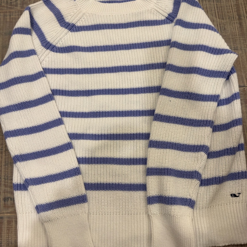Vineyard Vines Blue and White Striped Crewneck Sweater. NWOT
